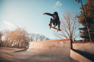 Lire la suite à propos de l’article Comment fonctionne le skate electrique ?